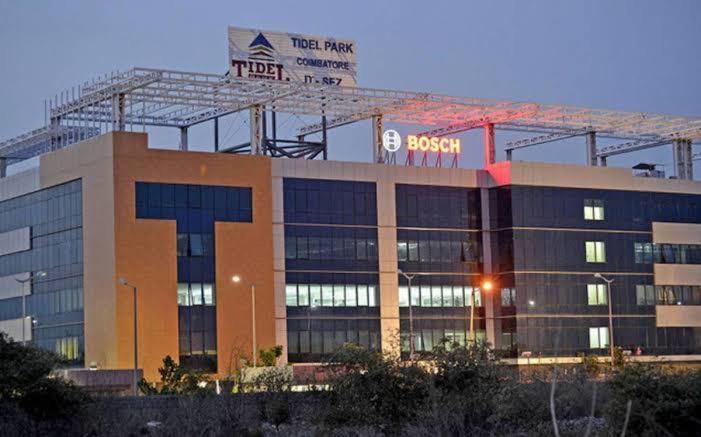 Hotel Tidel Park Коимбаторе Екстериор снимка